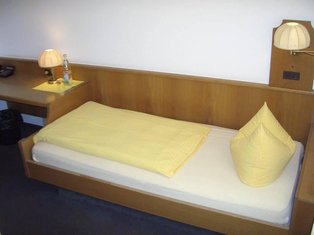 Hotel Feuerbacher Hof สตุตการ์ต ภายนอก รูปภาพ